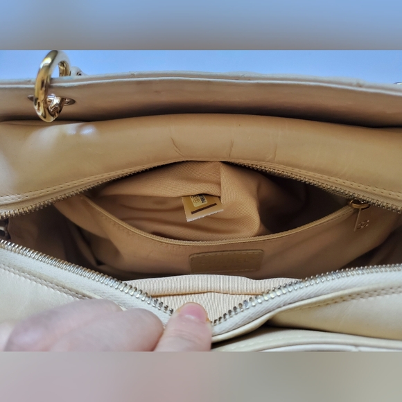 (SALE)Chanel Lambskin CC Logo Chain Strap Hobo Bag ▶️ Part1 - Picture 15 of 16